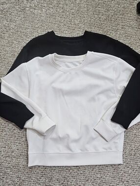 ANew Day Classic Crewneck Black & White